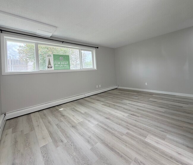 Photo du bâtiment - 1 Bed 1 Bath Unit in Edmonton, AB