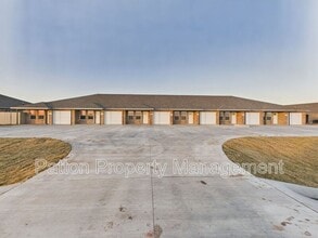 Building Photo - 10474 Tierra Santa Dr