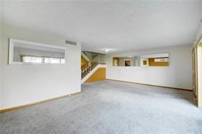 Building Photo - 2 br, 2 bath  - Woodglen