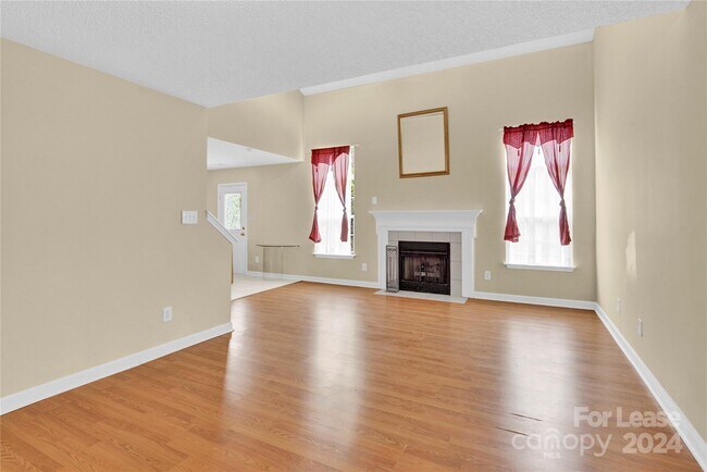 Building Photo - 9225 Tibble Creek Way
