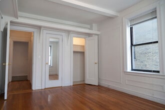 Building Photo - 25 W 68th St