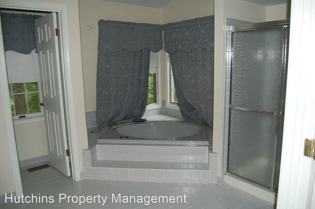 Building Photo - 4 br, 2.5 bath House - 3012 Trellis Lane