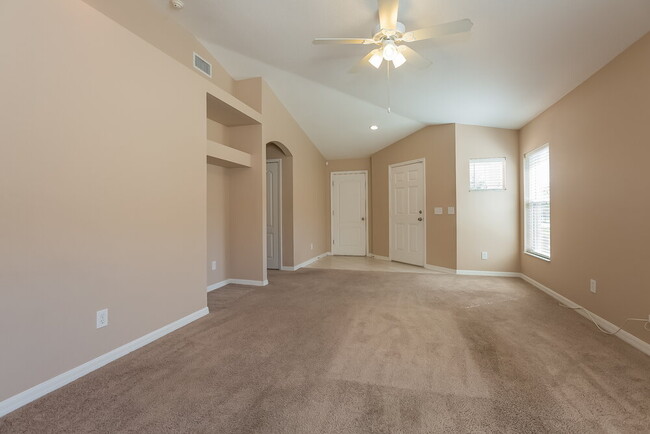 Building Photo - 4321 Bethpage Ct