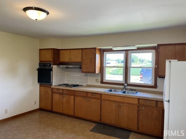 Foto del edificio - 4670 Breeze Rd