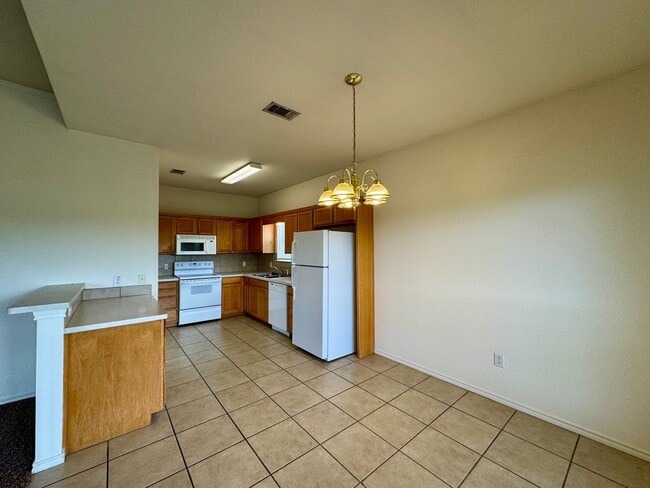 Building Photo - Duplex