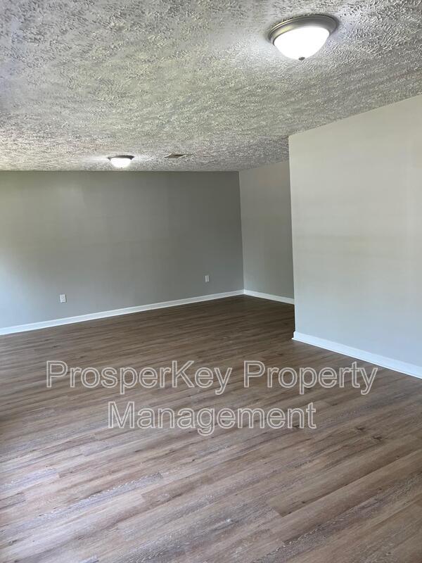 Building Photo - 5021 Greensboro Ct