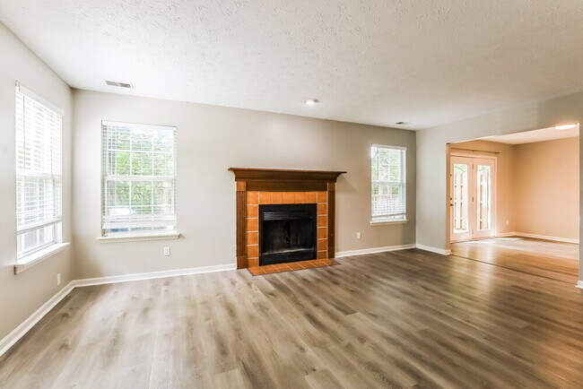 Foto del edificio - 5223 Pin Oak Dr