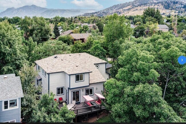 Foto del edificio - 995 Quince Ave