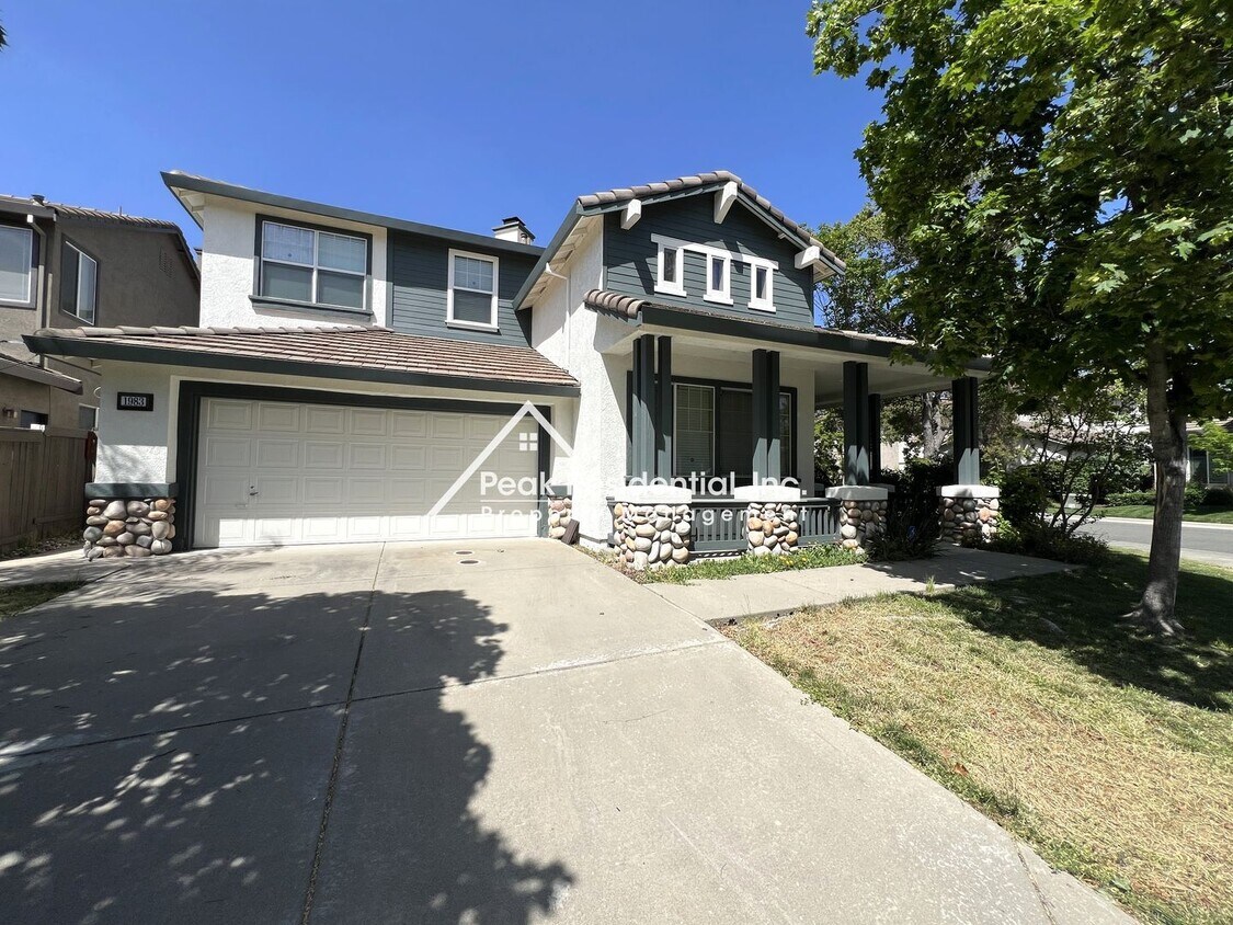 Primary Photo - Spacious North Natomas 5bd/2.5ba House wit...