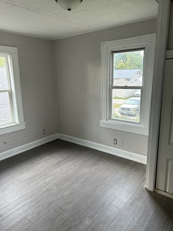 Foto del edificio - 1626 Lawton Ave