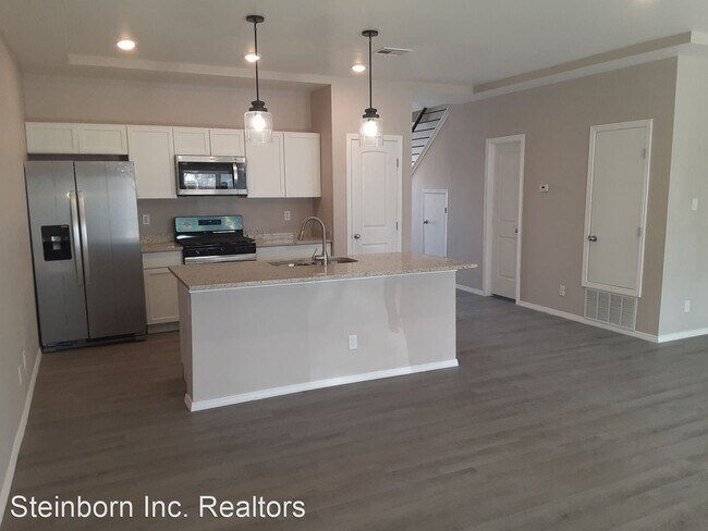 Foto del edificio - 3 br, 2.5 bath House - 216 Linda Vista Dr....