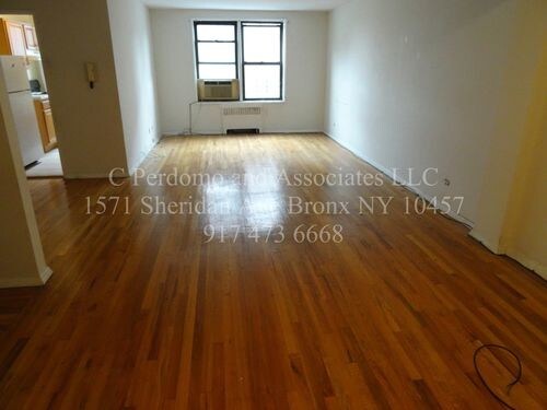 Primary Photo - 525 W 235th St