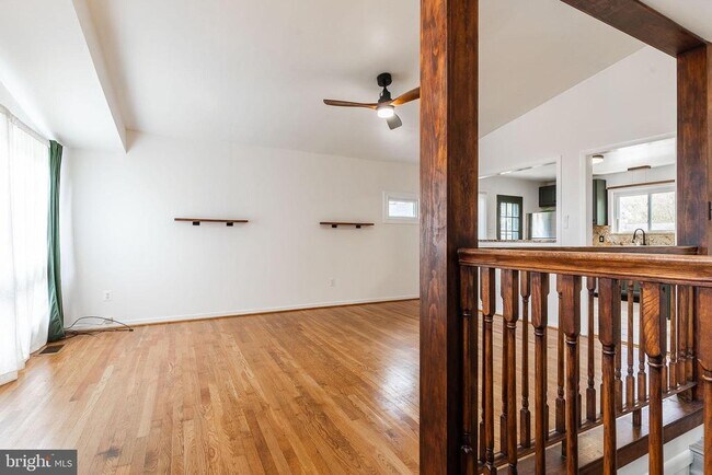 Foto del edificio - 6609 Bowie Dr