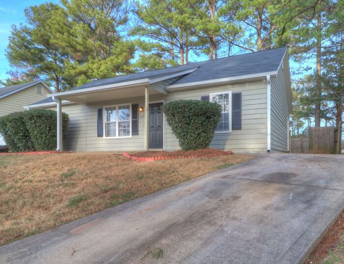 Available Now! House for Rent in Riverdale, GA