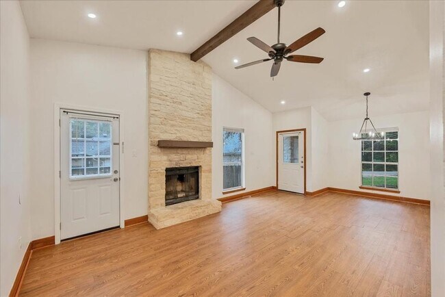 Foto del edificio - 108 S Kaupo Dr