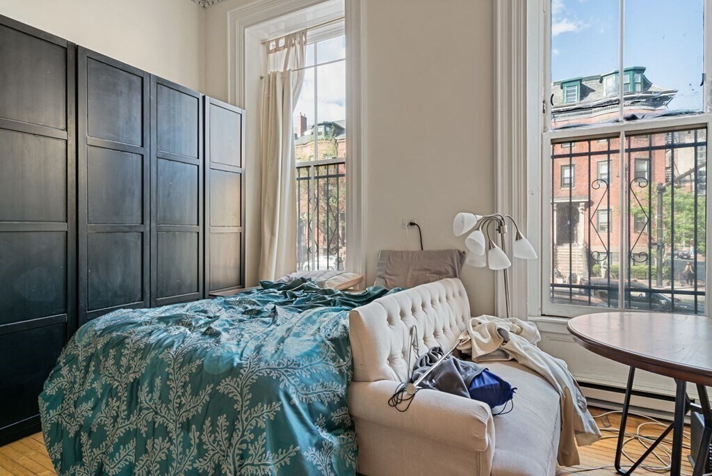 Foto principal - 701-703 Massachusetts Ave