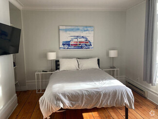 Building Photo - 4070 R. Drolet
