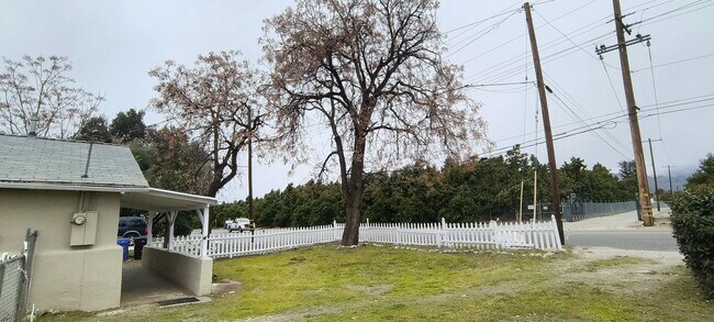 Foto del edificio - 1720 San Bernardino Ave