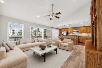 Building Photo - 115 12th St