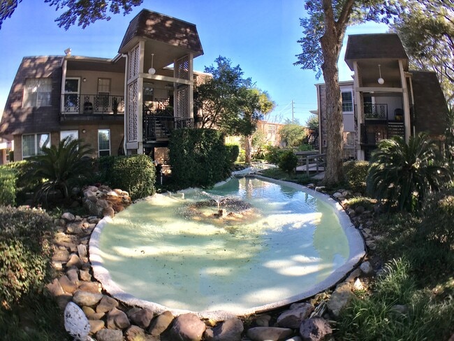 Foto del edificio - 5550 N. Braeswood Blvd