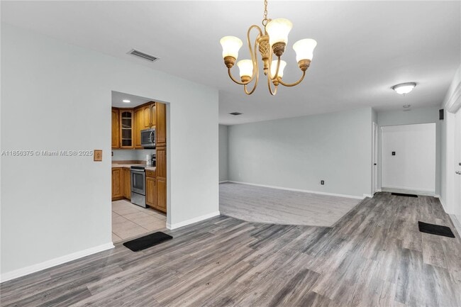 Building Photo - 7621 SW 146th Ave
