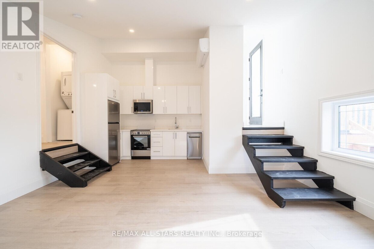 Photo principale - 12991 Warden Ave.