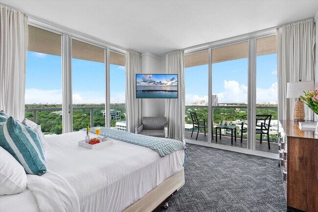 Foto del edificio - 2889 McFarlane Rd