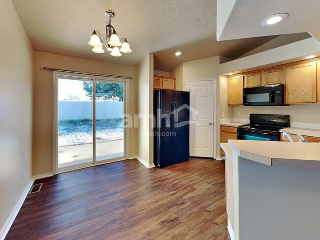 Foto del edificio - 2296 W Willow Pointe Avenue
