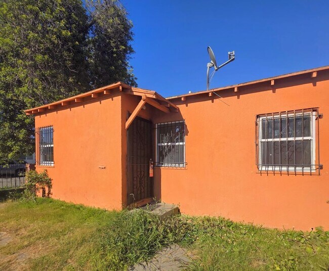Foto del edificio - 624 W Magnolia St