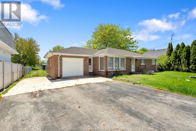 Building Photo - 536 Mersea 3 Rd