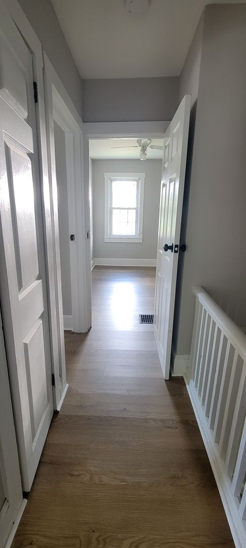Building Photo - Spacious 3 Bedroom TownHouse!