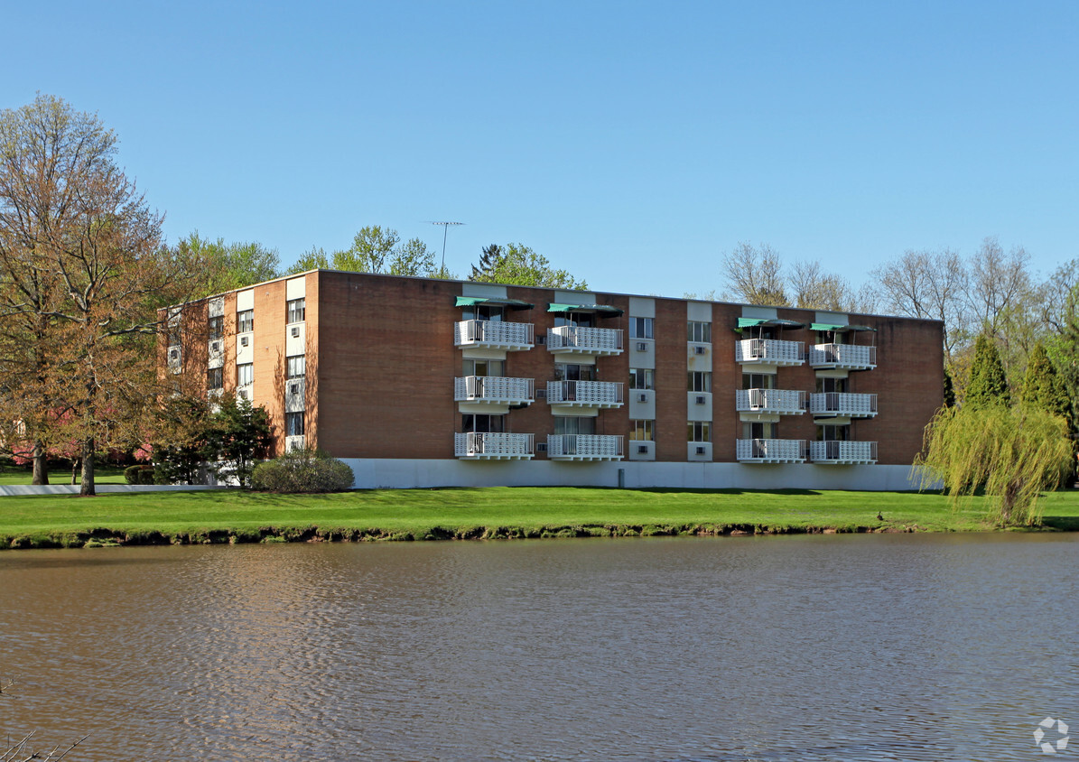 Primary Photo - The Edgewater - 55+ Community