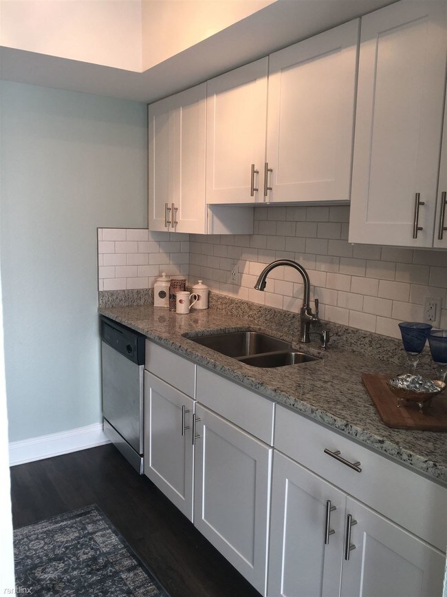 Foto del edificio - 1407 S Lorenzo Ave