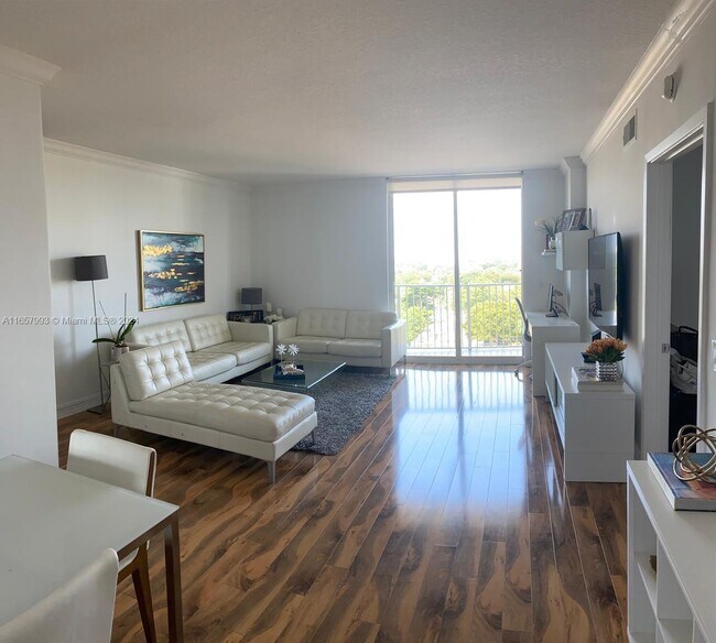 Foto del edificio - 117 NW 42nd Ave