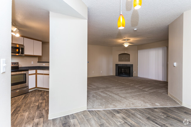 2HAB, 2BA - Great Divide - Walnut Creek Apartments