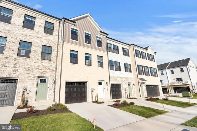 Building Photo - 7430 Fern Gully Way