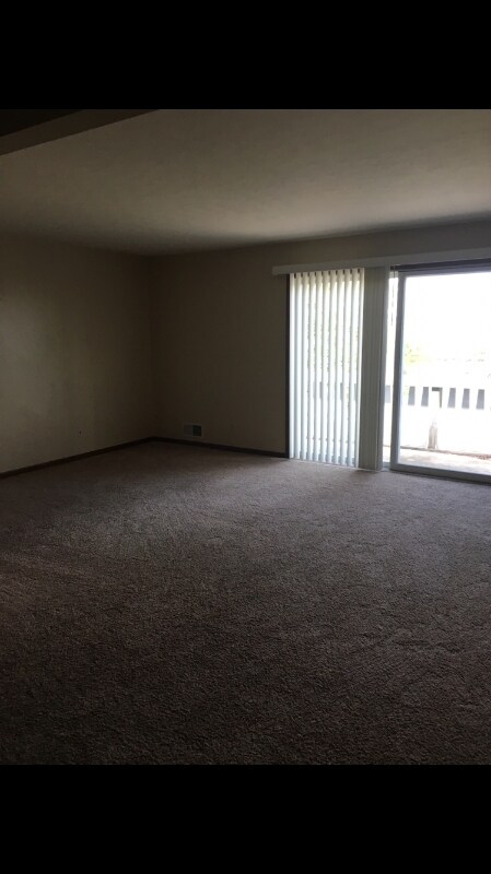 Building Photo - 102 Boulder Dr