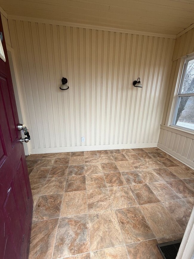 Foto del edificio - 1600 S T St