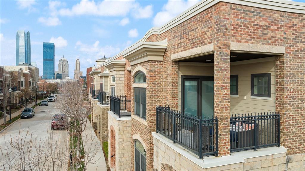 Foto principal - 423 NE 1st St
