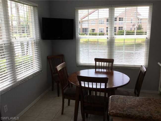 Foto del edificio - 14560 Glen Cove Dr
