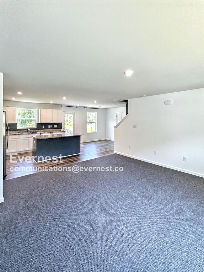 Building Photo - 116 Makayla Dr