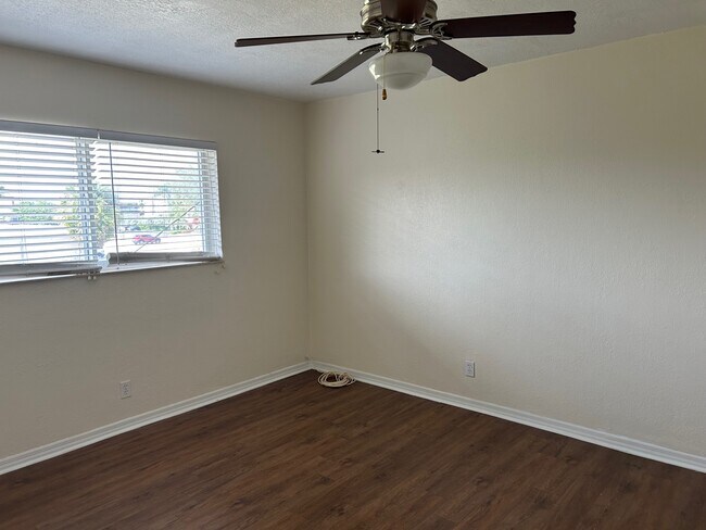 Foto del edificio - 2190 SE 5th St