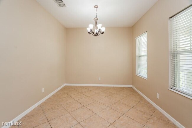 Foto del edificio - 3 br, 3 bath House - 4946 Newport News Circle