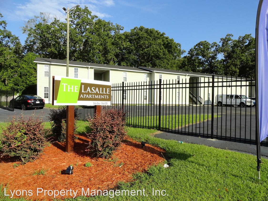 Foto principal - 1616 E Moore St