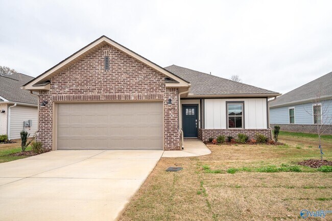 Building Photo - 14653 Mountain Strm Dr