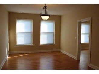 Foto del edificio - 4654-4656 N Central Park