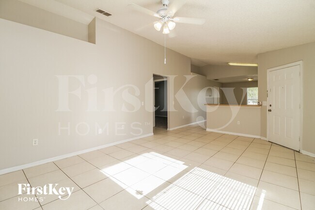 Foto del edificio - 6528 Viewpoint Ct