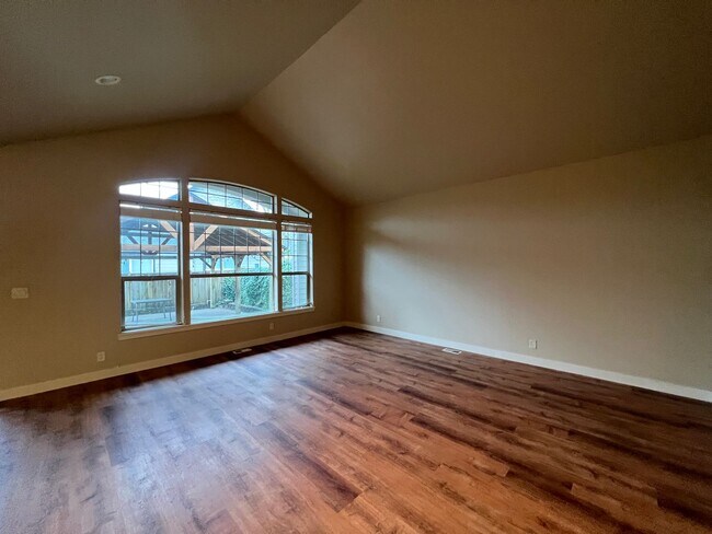 Building Photo - $250.00 Off Move in Costs - Dog Friendly V...