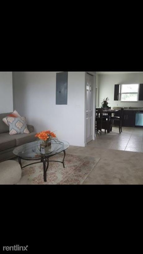 Building Photo - 2 br, 2 bath  - Lake Park Manor