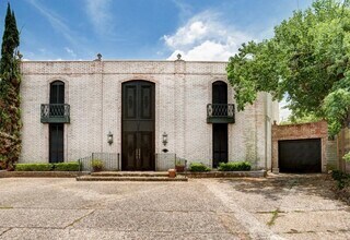 Building Photo - 7937 Woodway Dr